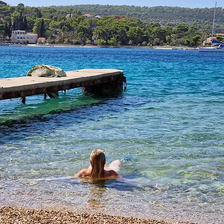 Daire Moments Nečujam